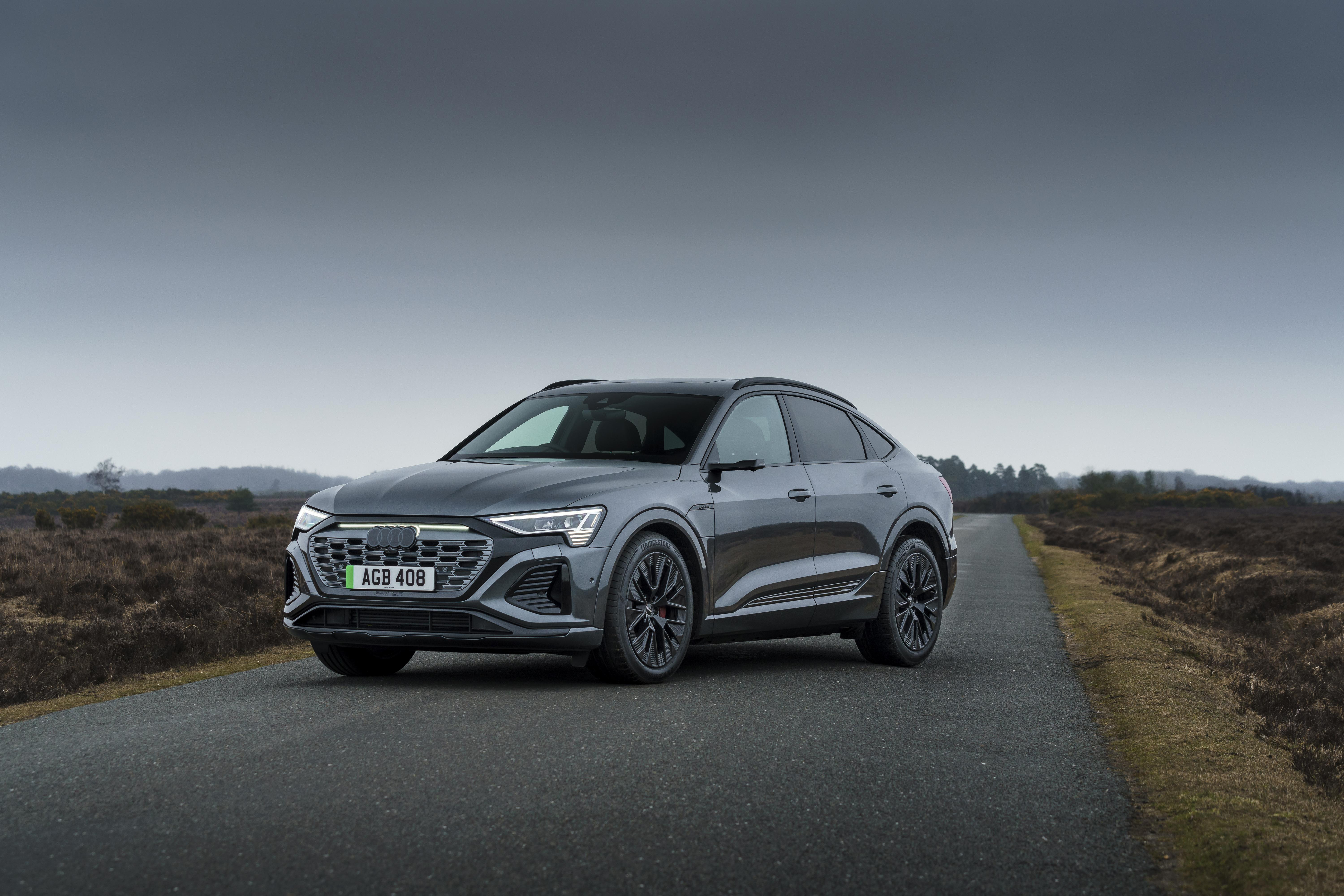 Audi Q8 front view